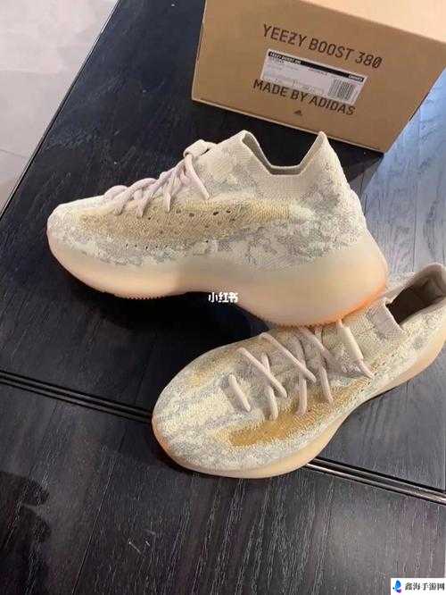 Yeezy380蜜桃粉和白色：时尚新宠引领潮流风尚